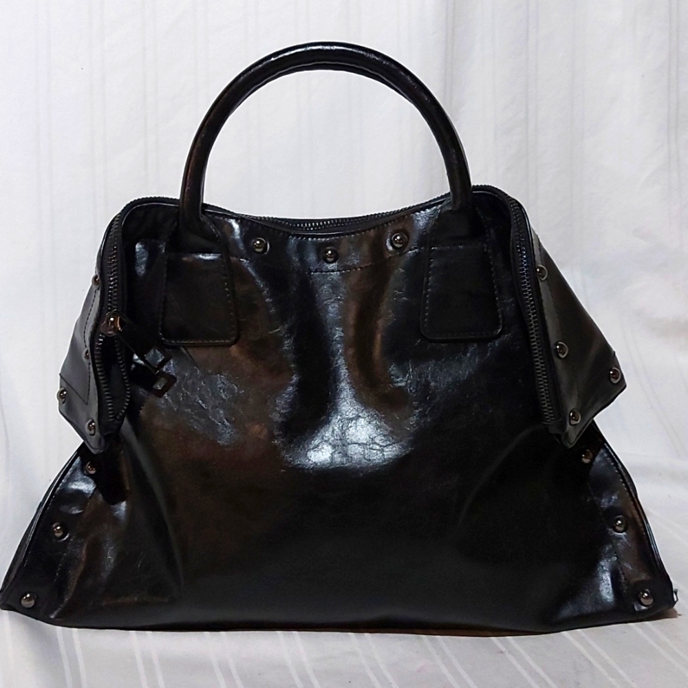 13. MARK. HAND SATCHEL